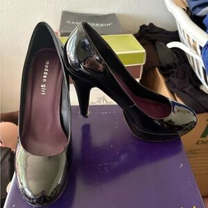 Steve Madden Glossy Black Heels